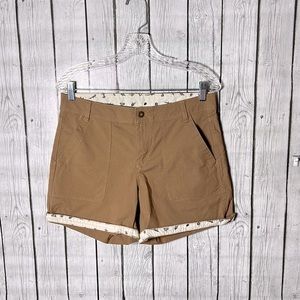 The North Face Standard Fit Ridgeside khaki Cargo shorts size 6